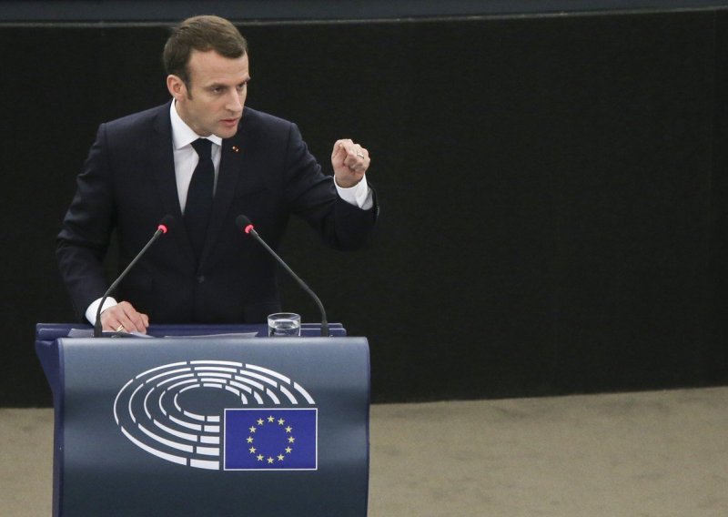 Macron: U Europi se provodi neka vrsta građanskog rata