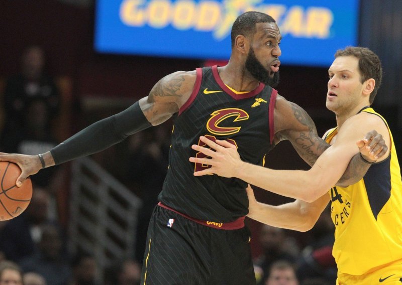 LeBron James se razljutio; uništio je sa 46 koševa Indianu i Bogdanovića!