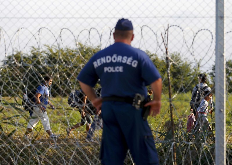 Mađarska zatvorila prijelaz za migrante na granici sa Srbijom