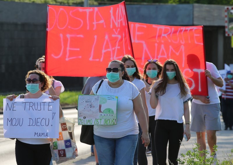 Zagrepčani protiv odlagališta otpada: Ne trujte moju djecu!