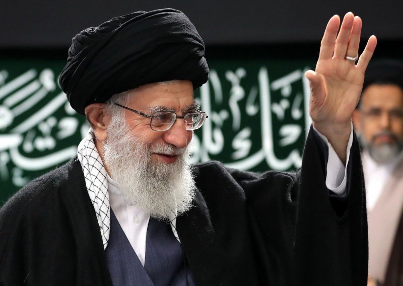 Iran uvođenje sankcija Hamneiju označio kao zatvaranje svih diplomatskih putova