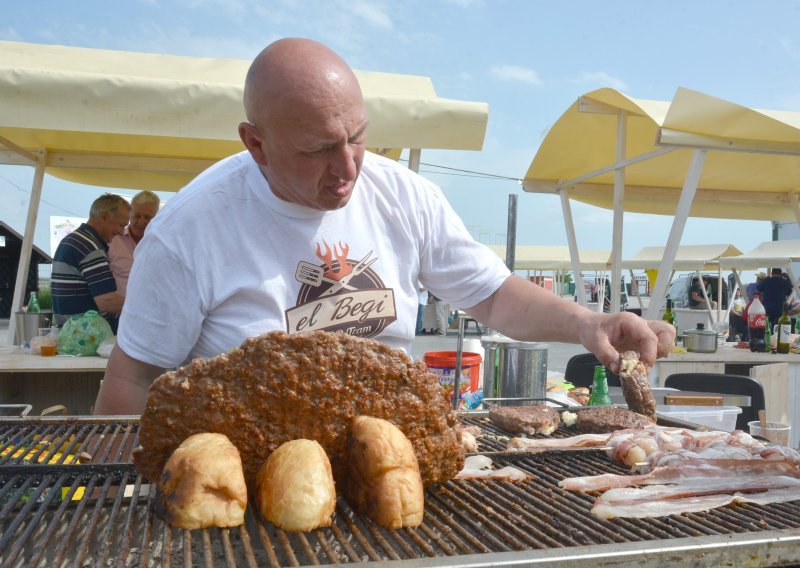 Pogledajte kakve su delikatese spremili pobjednici kupa 'Majstori roštilja'