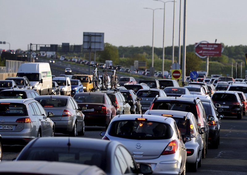 Putujete za produženi vikend? Doznajte što vas očekuje na cestama