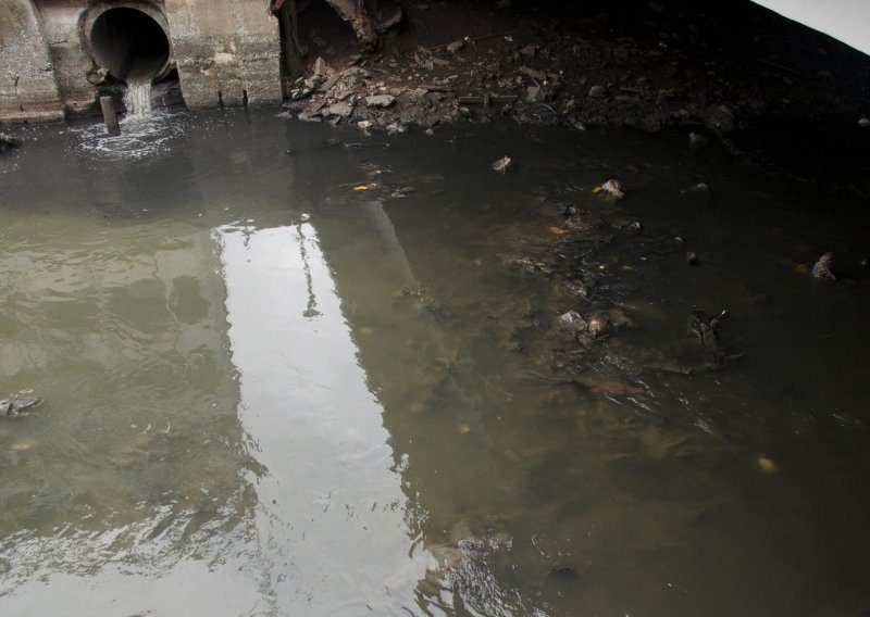 Otrovna tekućina izlila se u rijeku Spreču, mogla bi doći i do Save