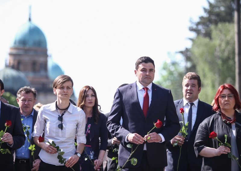 SDP na godišnjicu smrti Ivice Račana: 'Naučio nas je da je u životu i politici najvažnije sačuvati obraz'