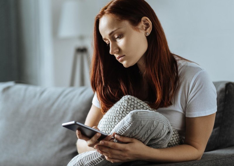 Pogledajte što se događa našem mentalnom zdravlju pretjeramo li s društvenim mrežama