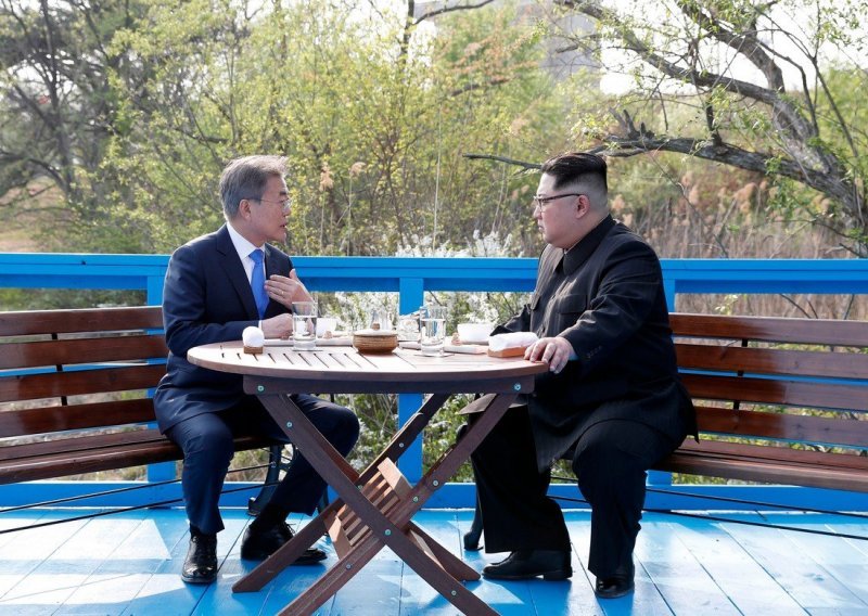 Ljubav Sjeverne i Južne Koreje puca: Kim Jong ljut zbog vojnih vježbi, upitan i susret s Trumpom