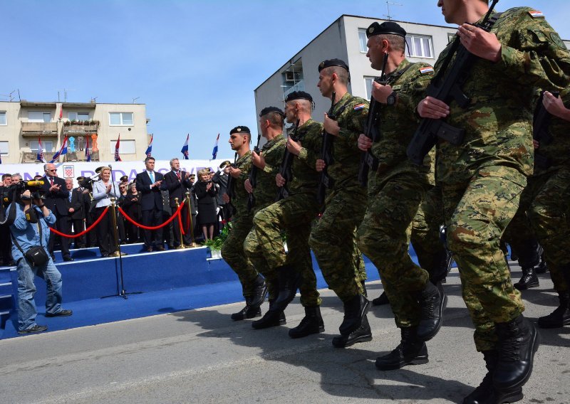 Godišnjica akcije Bljesak koja je bila uvertira u Oluju; u Okučanima cijeli državni vrh