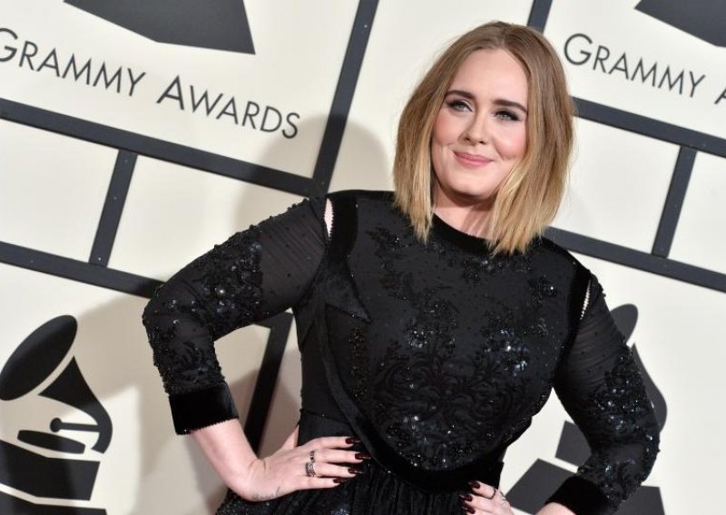 Što se to dogodilo Adele na dodjeli Grammyja?