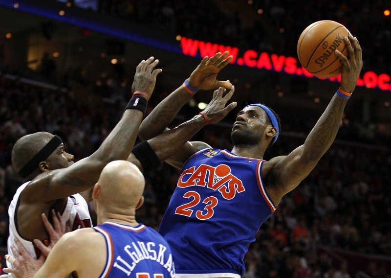 LeBron James seli u Chicago Bullse?