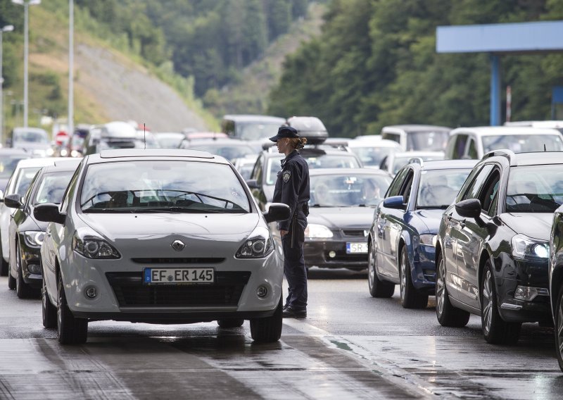 Turističke gužve kroz Sloveniju bit će otklonjene do 2019.