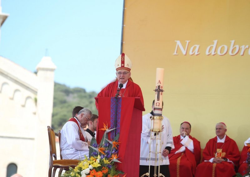 'I danas su kršćani izloženi progonu ali drugačije vrste nego u vrijeme sv. Dujma'