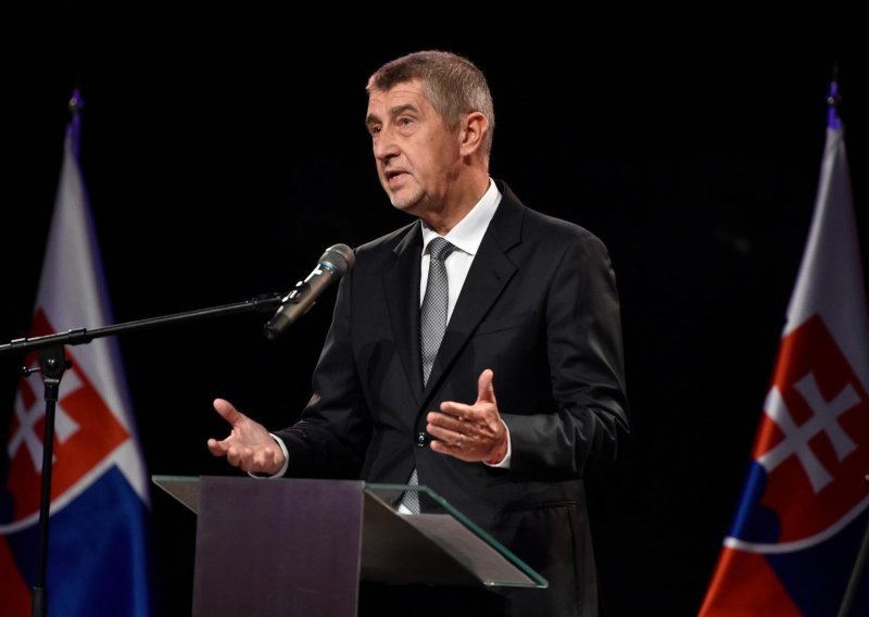 Babiš ponovno imenovan premijerom, koalicija na čekanju