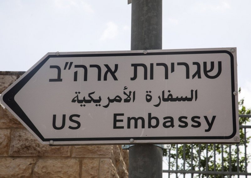 Tisuće ljudi protiv preseljenja veleposlanstva SAD-a u Jeruzalem