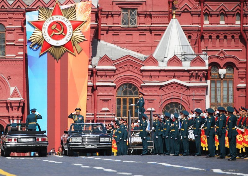 Pogledajte demonstraciju ruske vojne sile na paradi u Moskvi
