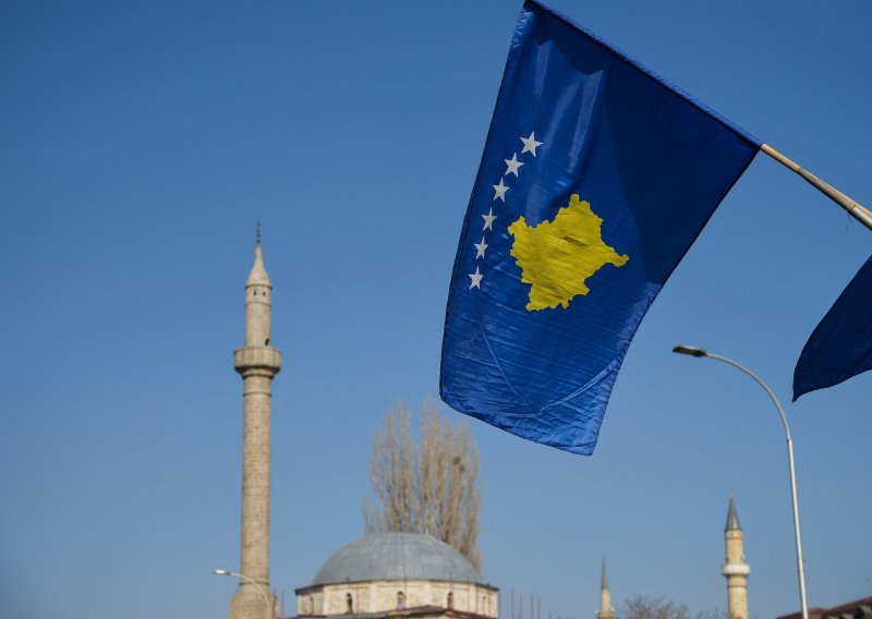 Zapovjednik Vojske Srbije ne isključuje mogućnost vojne reakcije na Kosovu