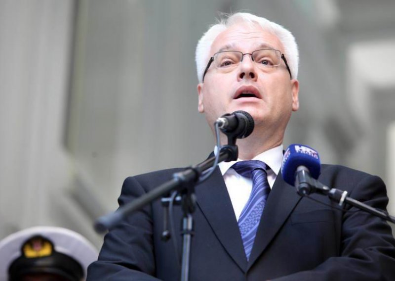 Josipović će tražiti od Ustavnog suda da sruši tzv. Šeksov zakon