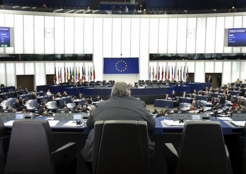 DIP: Na listama za Europarlament 38 posto žena