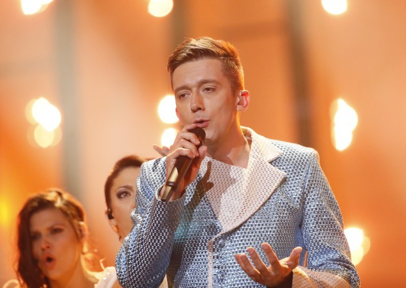 Izazvao zgražanje na Eurosongu: Crnogorac ispričao uvredljivu šalu, pa se morao ispričati