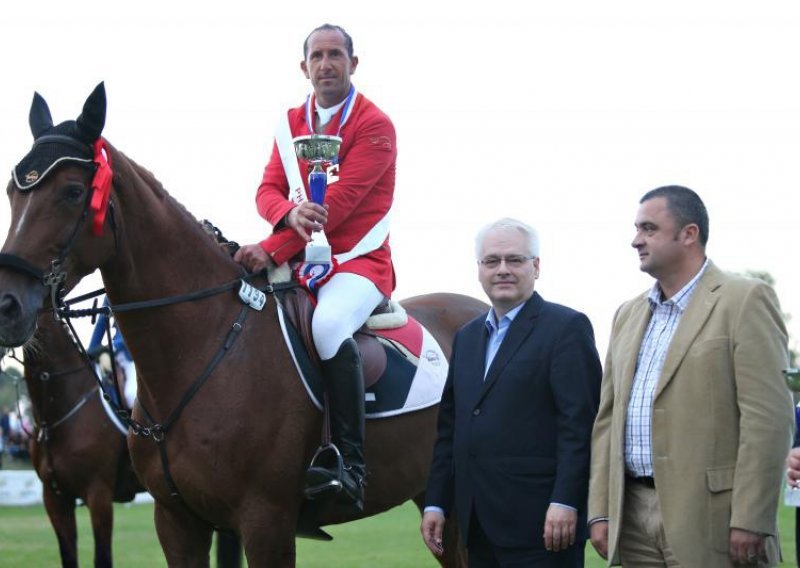 Pad najtrofejnijeg alkara, vojnog špijuna i Mesićeva miljenika