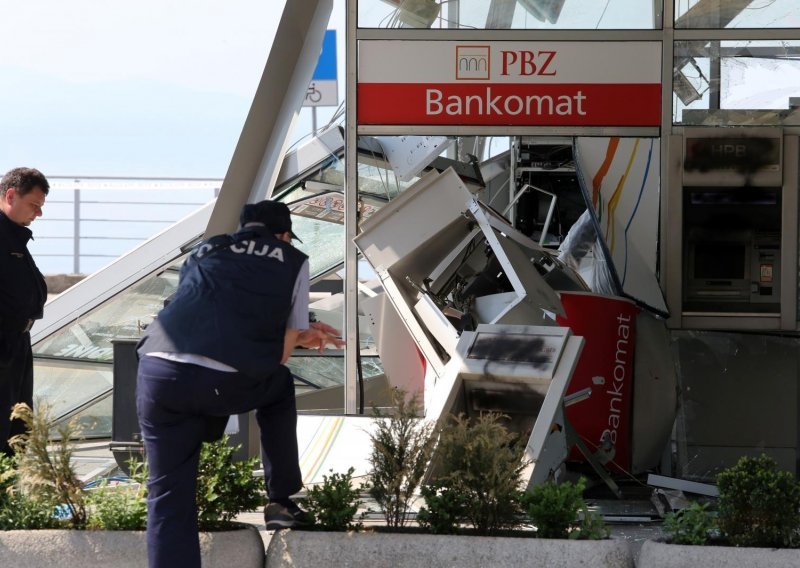 Stanovnike probudila eksplozija: Razneseni bankomati u Rijeci