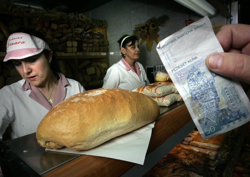 HDZ calls on gov't to postpone higher VAT rate on bread, milk