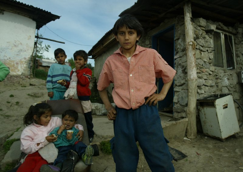 Romi su lošeg obrazovanog i socijalnog statusa, ali natprosječno izlaze na izbore