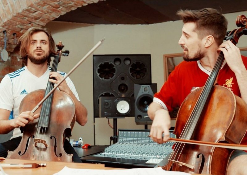 2Cellos u nogometaškim dresovima otvorit će finale Lige prvaka