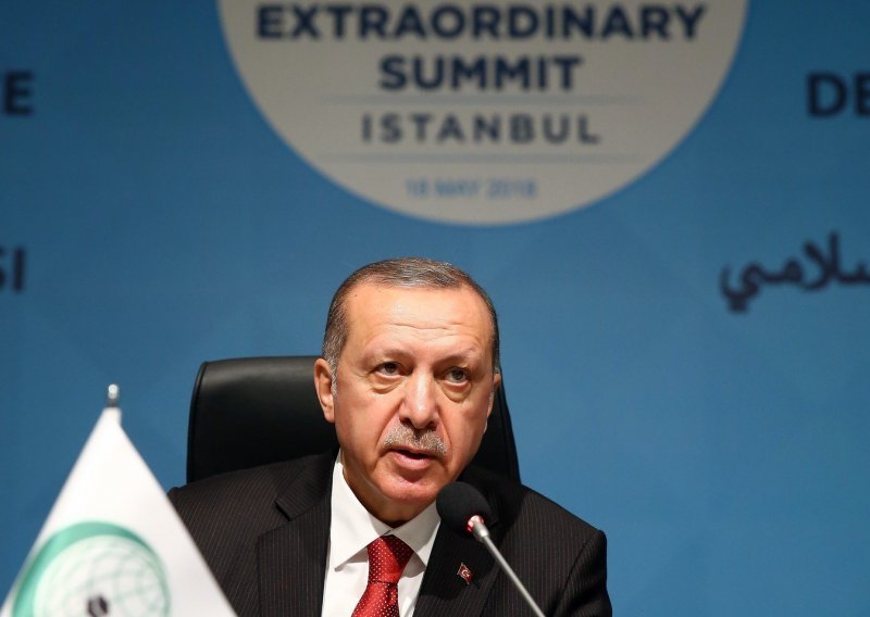 Erdogan traži zamrzavanje imovine američkih ministara u Turskoj