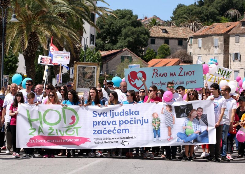 'Hod za život, obitelj i Hrvatsku' demantirao da su oni samo 'Hod za život'