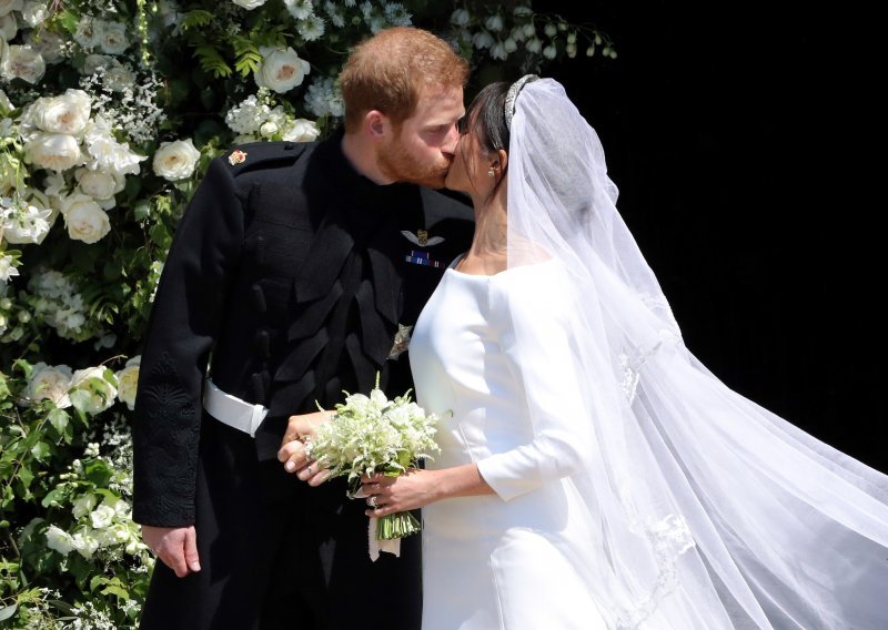 Meghan Markle otkrila kako je svoj vjenčani veo posvetila prvom spoju s princem Harryjem