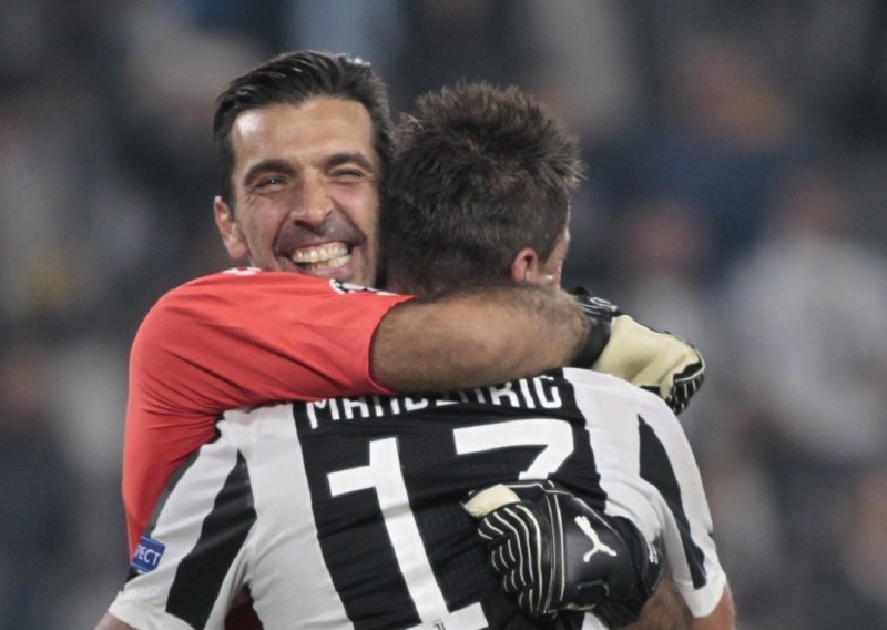 Buffon odigrao posljednju utakmicu za Juventus, a možda i Mario Mandžukić!