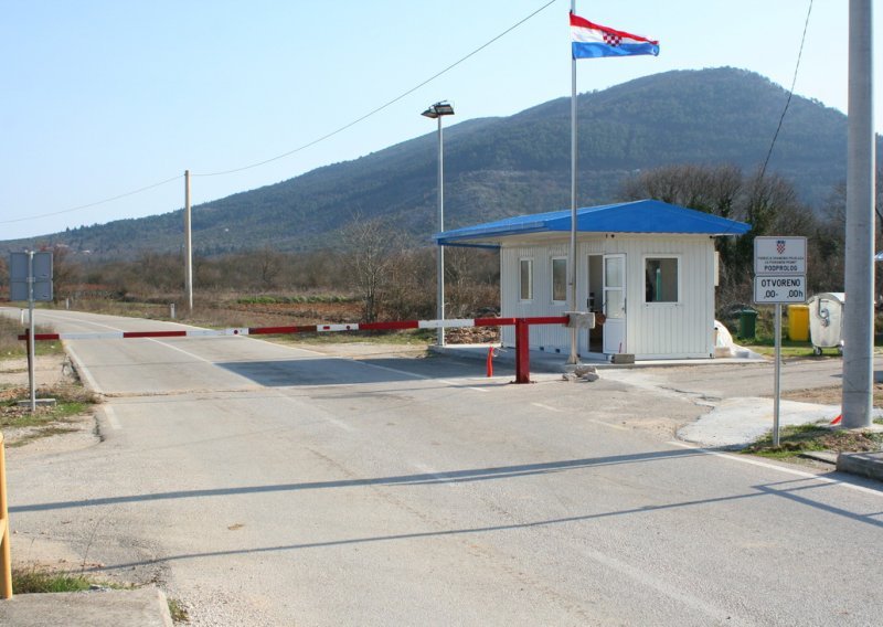 Policija ima upozorenje za sve koji iz Hrvatske putuju u Crnu Goru