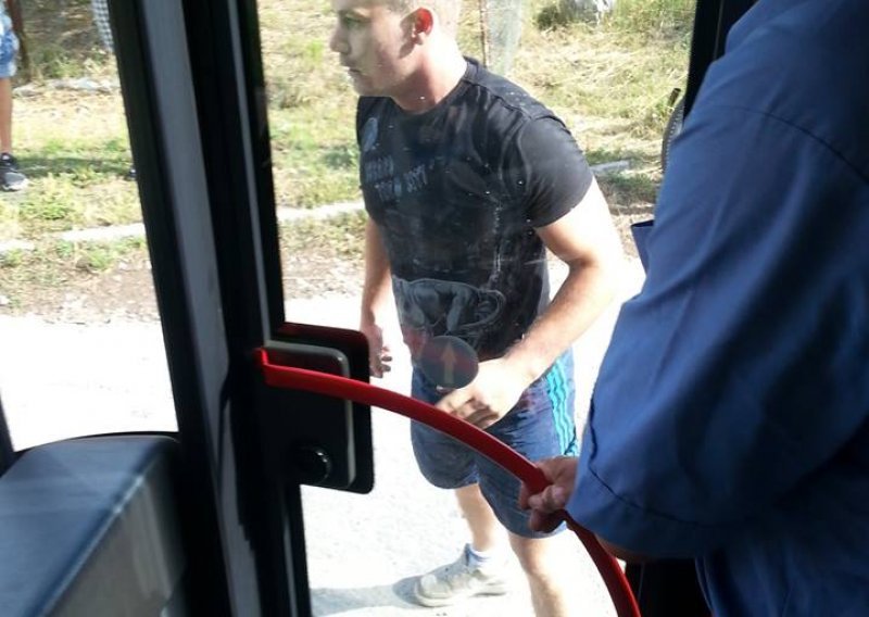Nasilnik krenuo u obračun s vozačem autobusa u Splitu