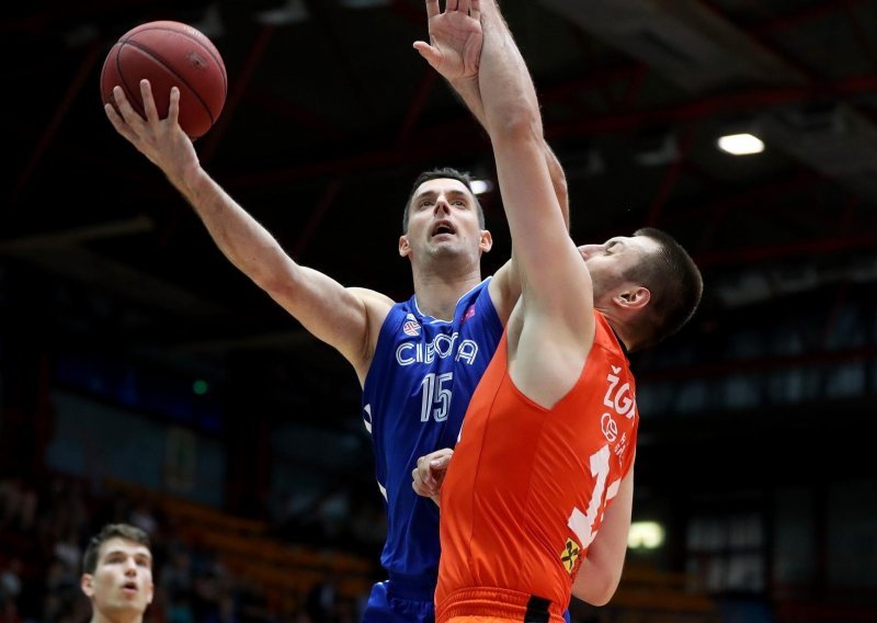 Cibona opalila bolan šamar Cedeviti na otvaranju velikog finala!