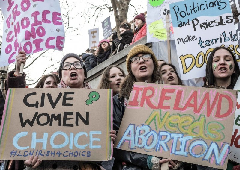 Za legalizaciju pobačaja u Irskoj glasalo je 66,4 posto građana