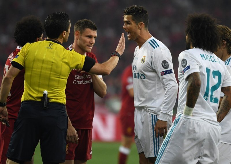Cristiano Ronaldo je zbog ovoga totalno pobijesnio; on sigurno misli da mu je u finalu 'ukraden' pogodak...