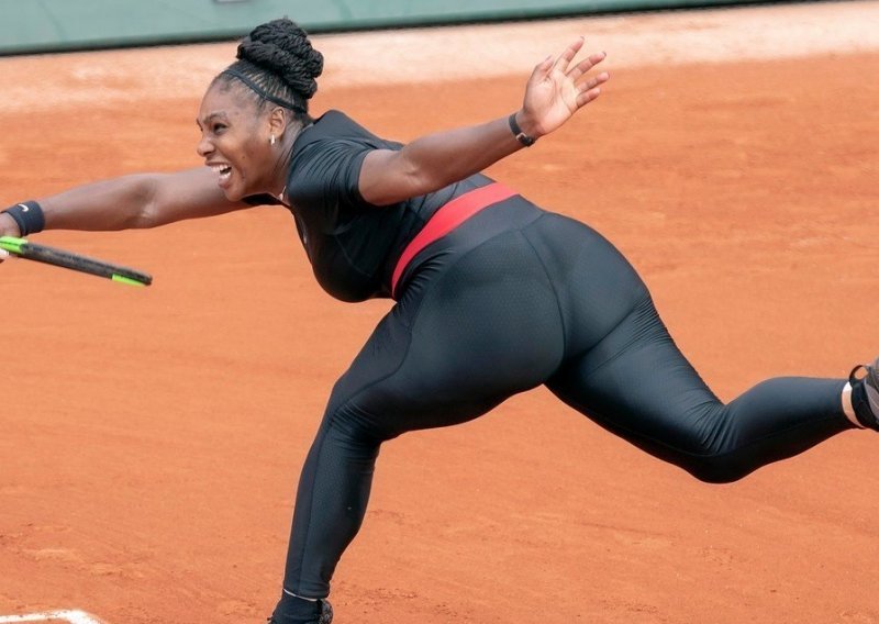 Serena Williams se vratila tenisu i izazvala nevjericu odjećom na Roland Garrosu!