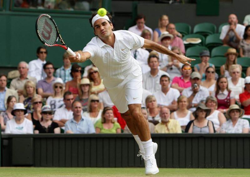 Rafa i Federer prošli, sestre Williams vani