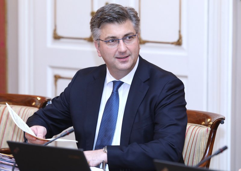 Plenković: Razgovarat ću s predsjednicom nakon povratka iz Italije