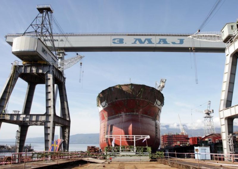 Gov't takes note of Uljanik's binding offer for 3. Maj dock