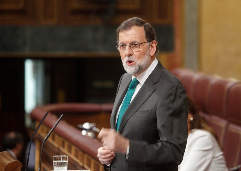 Rajoy se vratio na posao u gruntovnicu