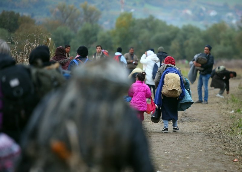 Migranti našli novu rutu prema Engleskoj i izbjegli La Manche