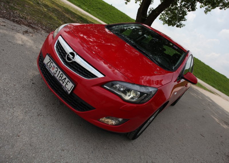 Opel Astra 1.4 Enjoy – za dlaku do zvijezda