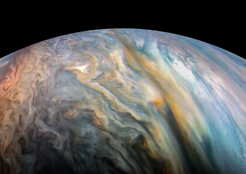 Letjelica Juno je potvrdila: Jupiter je puno čudniji nego što smo ikad sanjali