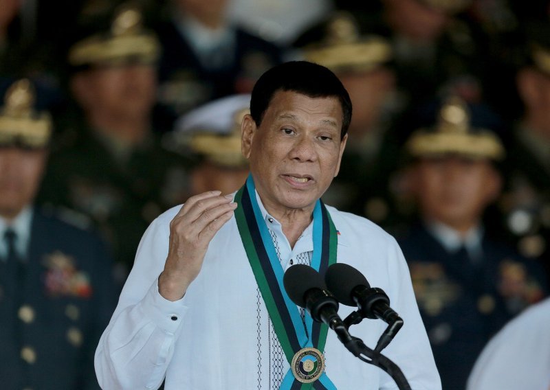 Filipinski predsjednik prijeti uhićenjem necijepljenima