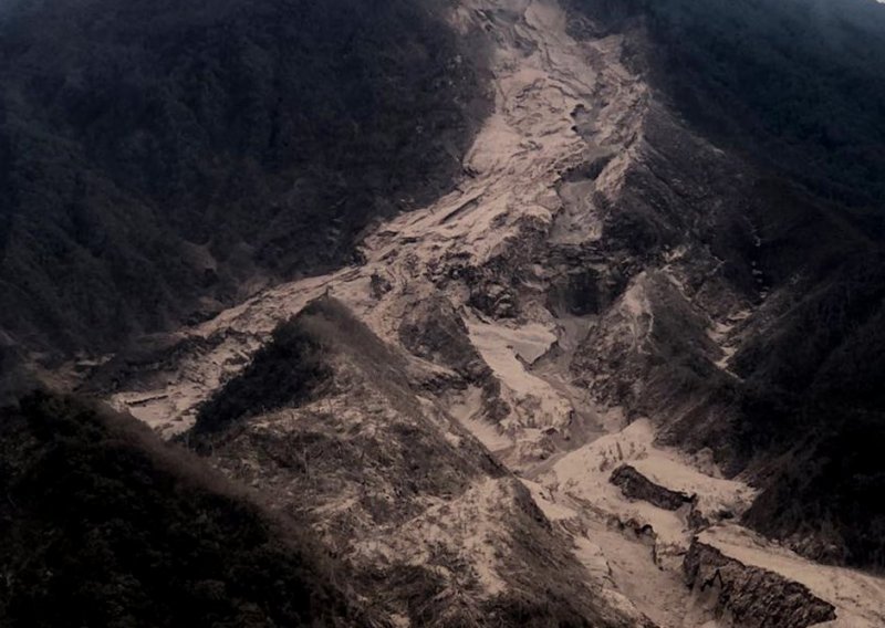 Gvatemala: Potraga za preživjelima u erupcijama vulkana prekinuta; 100 mrtvih