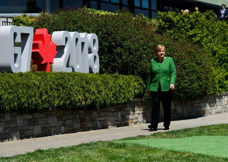 Merkel kaže da je Europa korak bliže zajedničkom sustavu azila