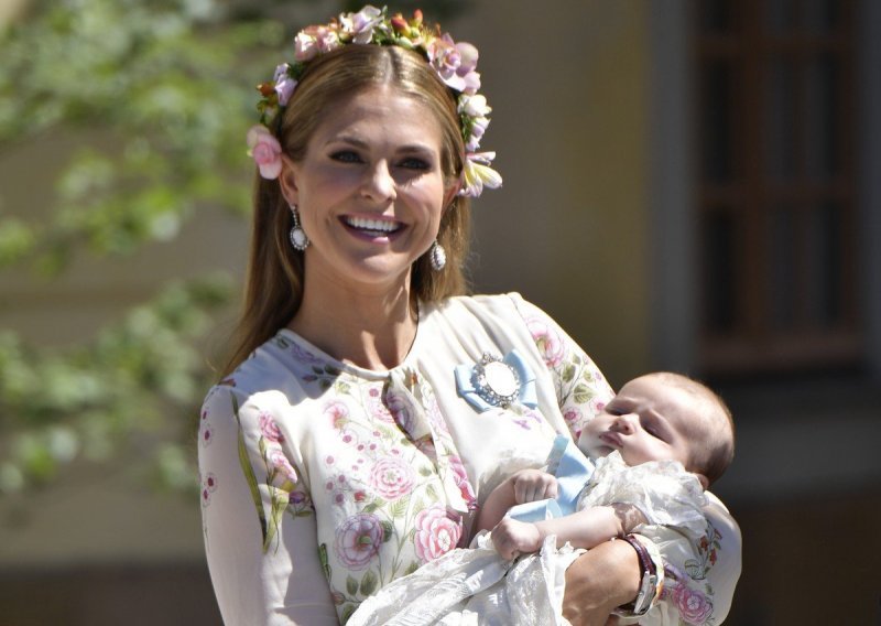 Veselje u švedskoj kraljevskoj obitelji; krštena je princeza Adrienne
