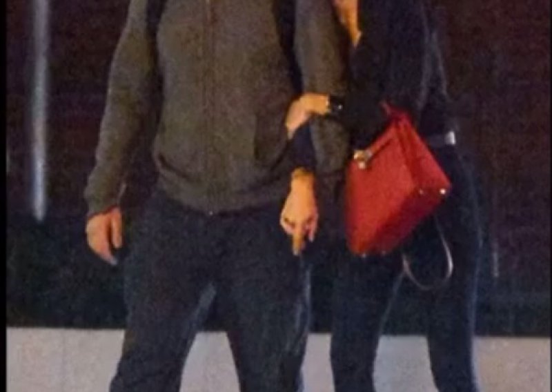 Vrući poljupci Irine Shayk i Bradleyja Coopera